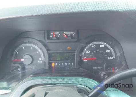 2010 Ford E-350 Super Duty Commercial из США, поврежденный, VIN 1FDSS3EP2ADA31198